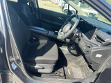 エンジンルームも綺麗に洗浄してから納車致します。普段あまり見ることが無い箇所だからこそ綺麗だと感動しますよね(*&acute;▽`*)