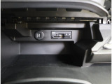 ETC車載器付き☆ セットアップ作業もご依頼いただければご納車までに行います!納車当日から有料道路をご利用いただけます♪