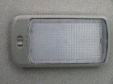 LED荷室灯です。明るい光で荷室内を照らし、暗い場所での積み下ろしをサポートしてくれます。