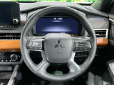 【ステアリングスイッチ】運転中、前方から目線をそらすことなく、オーディオ等の操作が可能な便利機能!安心&快適なドライブを演出してくれます♪