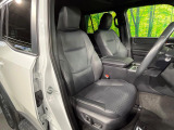 運転席シート廻りは使用感も少なく、良好な状態となっています。丁寧に使われていたことがよくわかりますね。