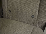 ◆ISOFIX◆シートベルトいらずでチャイルドシートと固定金具を連結するだけでガッチリ固定できます。