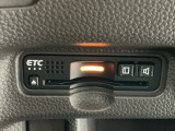 【ETC車載器】もはや必須アイテムのETCを搭載!高速道路のご利用時にとても便利!わずらわしい料金所での現金支払いが不要となりスムーズに通過できます♪