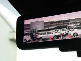 インテリジェントルームミラーです。クリアな後方視界で安全運転をサポートします。