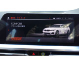 クルマの頭脳ともいえる、管理システム、iDrive。ナビだけではなく、オーディオ操作や車両情報の表示などをコントロールできます。便利さと安全性の向上にも繋がっています。