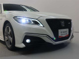 高輝度で点灯速度が速く、しかも消費電力の少ないLEDヘッドライトが装備されています!LEDの明るい光が走行中の視界の確保をサポートして、夜のドライブがより楽しく安全に運転できます♪