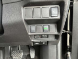 運転席右側には各種スイッチがあります!