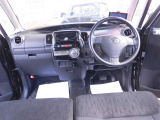 運転席からの俯瞰図になります!ドライバーが使いやすいような配置になっています。