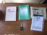 新車時保証書&整備手帳、取扱説明書、ナビ取説、キーレス、スペアキーは作成します