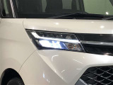 LEDヘッドライトです。デザイン性がよくとても明るいので、夜間の走行や悪天候でも安心です。しかも長寿命!