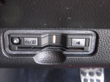 ETC車載器付きで、高速道路への乗り降りもスムーズです。音声ガイドタイプなので、ゲート通過時や利用料金、カードの有効期限などを音声で案内してくれます。