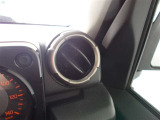 運転席エアコン吹き出し。風向き調整可能です。