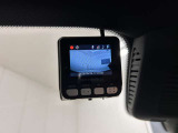 リバース連動型のバックカメラは、精度が良く、バックや縦列駐車もストレスなく止められます。カメラの性能も日々進化しており画質には私たちも驚かされます。ぜひ実車でのご確認をお願い致します!