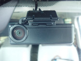 ◆【ドライブレコーダー】映像・音声などを記録する自動車用の装置です。もしもの事故の際の記録はもちろん、旅行の際の思い出としてドライブの映像を楽しむことができます。