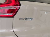 特別装備のClassicエンブレム。EX40最終モデルとしての特別な仕様が、その魅力にさらなる深みを与え、所有する歓びをいっそう高めます。