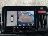 全方位モニター付きで駐車時も安心です。