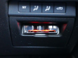 ETC車載器搭載です。スマートICも増えてきており、必須装備といって良い便利装備です。