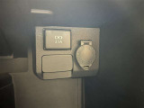 USB電源・シガーソケット付き。