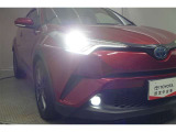 話題のLEDヘッドランプが採用されております! 省電力で長寿命、しかもとても明るく熱くなりにくい性質を持ったライトになります。虫も寄ってきにくい性質も持っております。