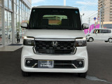 当店は愛知県内でも最大級の規模のホンダディーラーです。新車も中古車も多種多様のホンダ車を揃えておりますので迷っていらっしゃる場合は当店で実際のお車を見ながら迷って下さい!