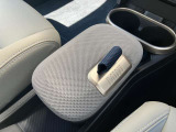 車両の詳細、ご質問につきましては、弊社営業スタッフまでお気軽にご連絡下さいませ。遠方のお客様には実車の詳細画像送信も承ります。