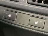 【前席+後席シートヒーター】寒い日に重宝するシートヒーターを後席にも装備!エアコンより早く温まってくれるので寒がりの人も安心ですね♪エアコンの温風は乾燥するから苦手、という方にもをおすすめです。