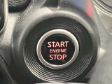 【プッシュ式エンジン】プッシュ式エンジンスタートでブレーキを踏んでボタンを押すだけでエンジン始動がスムーズ!!鍵をカバンに入れているだけでエンジンの始動が可能★とても便利な機能です