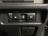 ETC車載機が収納されています。