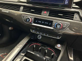 今回はアウディ松戸の認定中古車をご覧いただきありがとうございます。ご質問・ご要望などありましたらお電話下さい。専用のフリーダイヤルを是非ご利用ください。