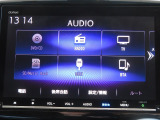 インテリアになじむデザイン♪操作性にも拘ったGathers☆☆純正ナビです♪Bluetooth接続にも対応していますので、スマホの中の音楽を手軽に楽しむこともできます♪♪