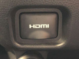スマホ等と【HDMIケーブル】で接続してナビにスマホの画像を(ミラーリング)表示できます。「YouTube」の動画やゲーム等を楽しむことができます。スマホの機種によりアプリが必要な事があります。