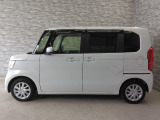オプションになりますが、ボディーコーティングもご用意しております。新車の輝きに近づき、洗車などのお手入れも楽になりますよ。