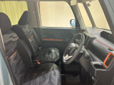 タント ファンクロス 4WD 