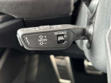●アダプティブクルーズコントロール『設定した速度で前方車両に追いつくと、安全な車間距離を自動で調整して前方車両を追従します。長距離ドライブでの疲労を軽減する大変重宝する機能です。』