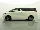 こちらの車両は、ご購入後も継続して安心メンテナンスを提供させていただく為、岐阜県内のお客様への販売・登録に限らせていただきます。