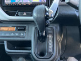 CVT(無段階変速)を搭載。変速ショックが無く加速がとってもスムーズです!エンジン負荷を抑えて、低燃費を実現しています◎