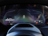フル液晶を採用したメーターパネル。運転状況やお好みにより3種類のスタイルから表示を選べます。
