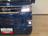 LEDヘッドライト&LEDフォグランプを装備!白い光で暗い道も明るく照らして安全に走行出来ます♪