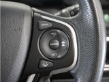 ◆アダプティブクルーズコントロール◆予め設定した車速内でクルマが自動的に加減速。前走車との適切な車間距離を維持しながら追従走行します。【LKAS】車線維持支援システムでステアリング操作を支援。