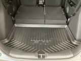 豊富に在庫を取り揃えています!軽自動車からミニバン、セダン、SUV、話題のハイブリッド車など続々入荷しております♪