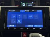 Bluetooth対応、CD/DVD再生機能付き。お好きな音楽を聴きながらのドライブは楽しいですよね〜♪
