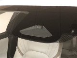 《Toyota Safety Sense》ミリ波レーダーと単眼カメラを併用した「2種類の目」でクルマや歩行者などを認識。個々の安全技術やシステムを連携させ、様々なシーンでドライバーをサポートします!