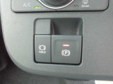パーキングブレーキは電動式です◎