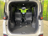 普段のお買い物や通勤、送迎等に十分な荷室スペースを確保しております。セカンドシートを倒すと、大きな荷物の積載も可能です♪