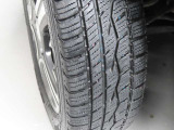 タイヤサイズは「165/60R15」になります。タイヤの溝は約4mm残っています。(オールシーズンタイヤ)