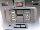 両側電動スライドドアを装備しています。狭い駐車場でも安全に開閉でき、さらに間口が広く乗り降りもし易いですよ。