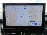 (10.5インチディスプレイオーディオ)スマホと車をつなぐことで色々なサービスを楽しめます。