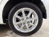 155/65R14ノーマルタイヤ装着車♪各種アルミホイールや、スタッドレスタイヤも取扱いしております。是非ご相談ください♪