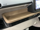 専門業者にて内外装のクリーニングを実施しております!