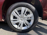 純正ホイールキャップ付き!タイヤサイズは165/65R14です。